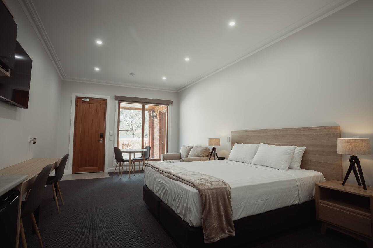 Red Waratah Accommodation Bendigo Bagian luar foto