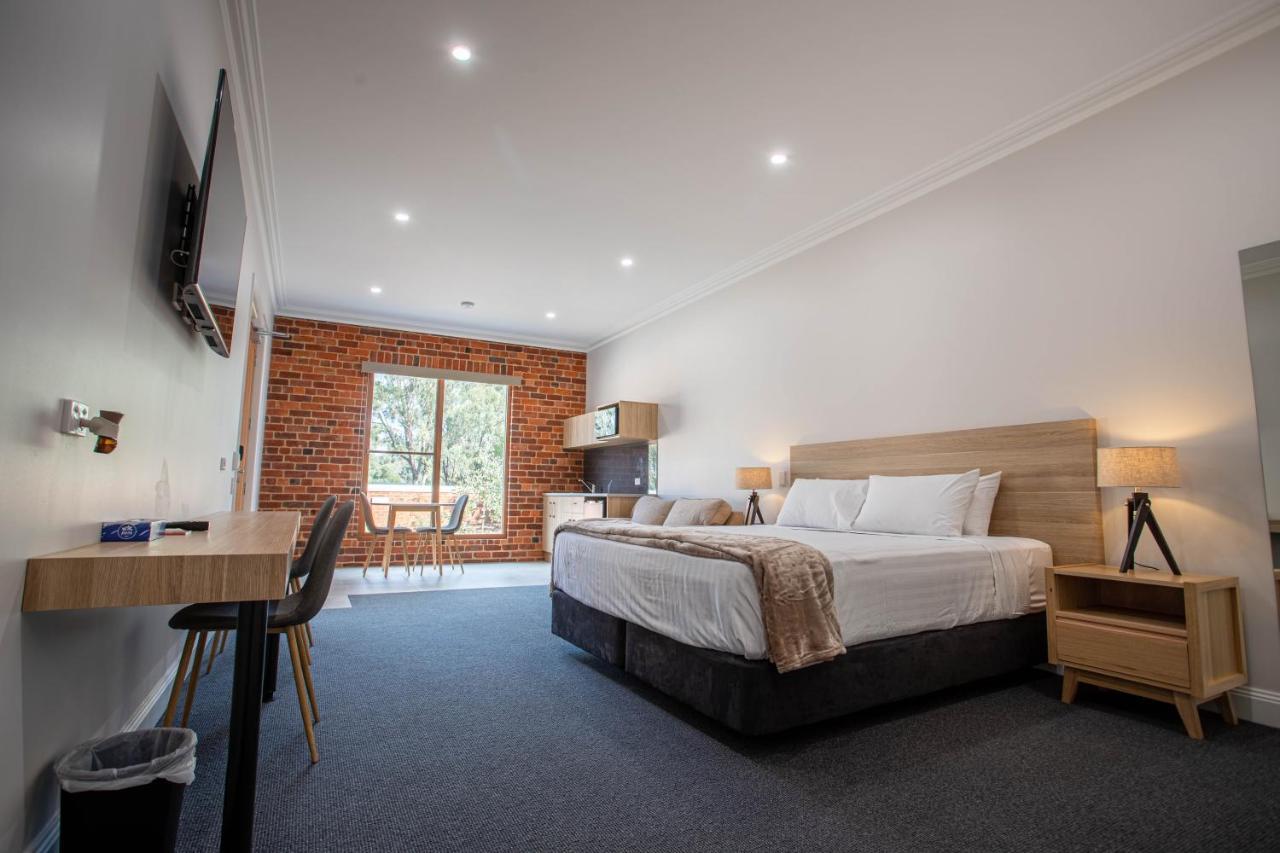 Red Waratah Accommodation Bendigo Bagian luar foto